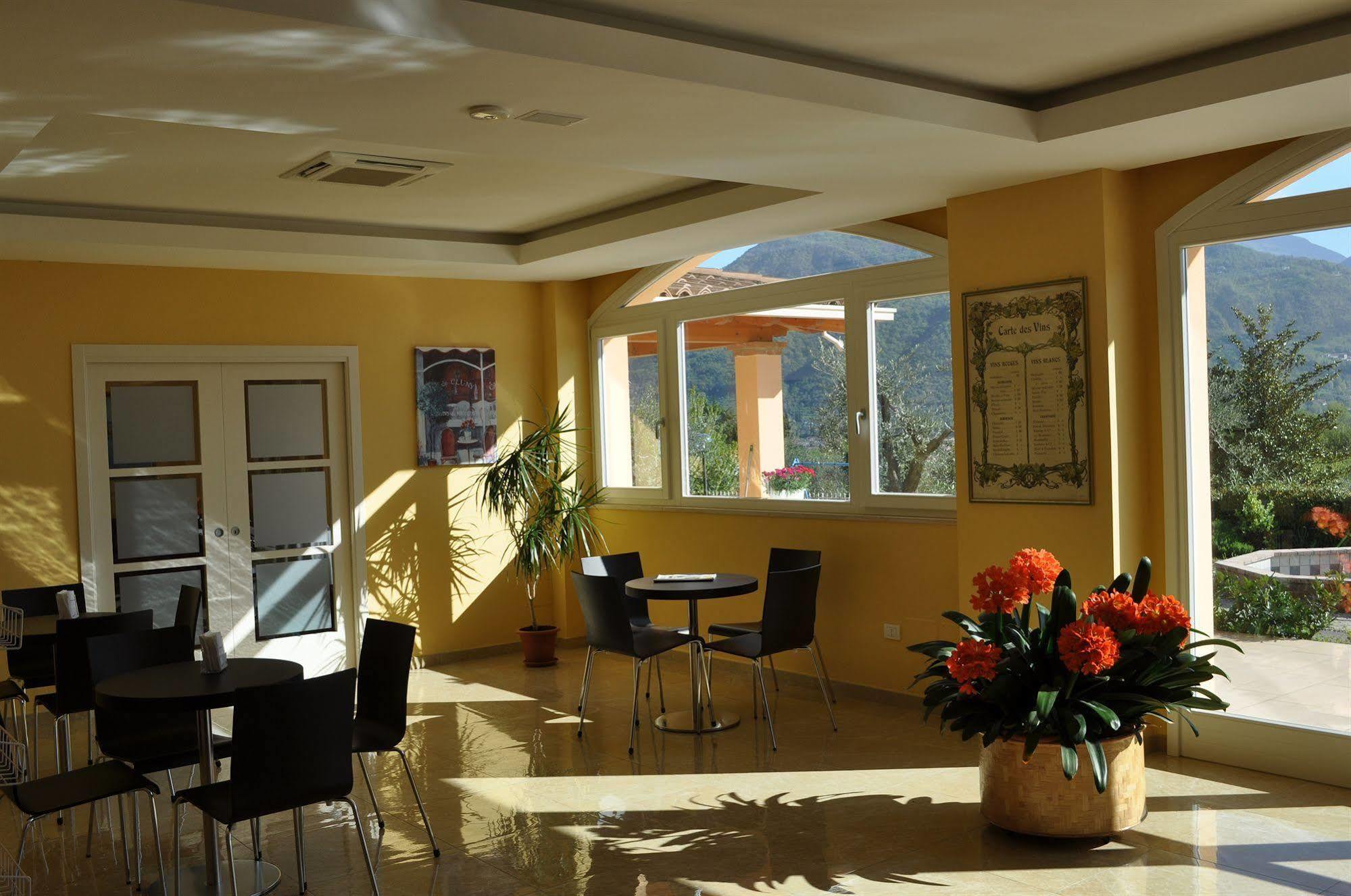 فندق سالوفي  فندق بانوراميكا المظهر الخارجي الصورة